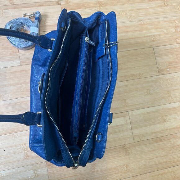 Danier Blue leather bag with lock detail - Picture 4 of 4